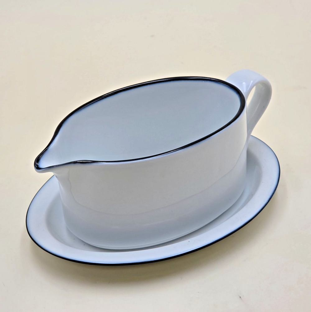 Dansk Bistro Christianshavn Blue Gravy Boat 10 oz Portugal with Underplate